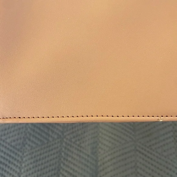 Alpha Kappa Alpha Deluxe Jumbo Luxury Purse - Picture 6 of 7